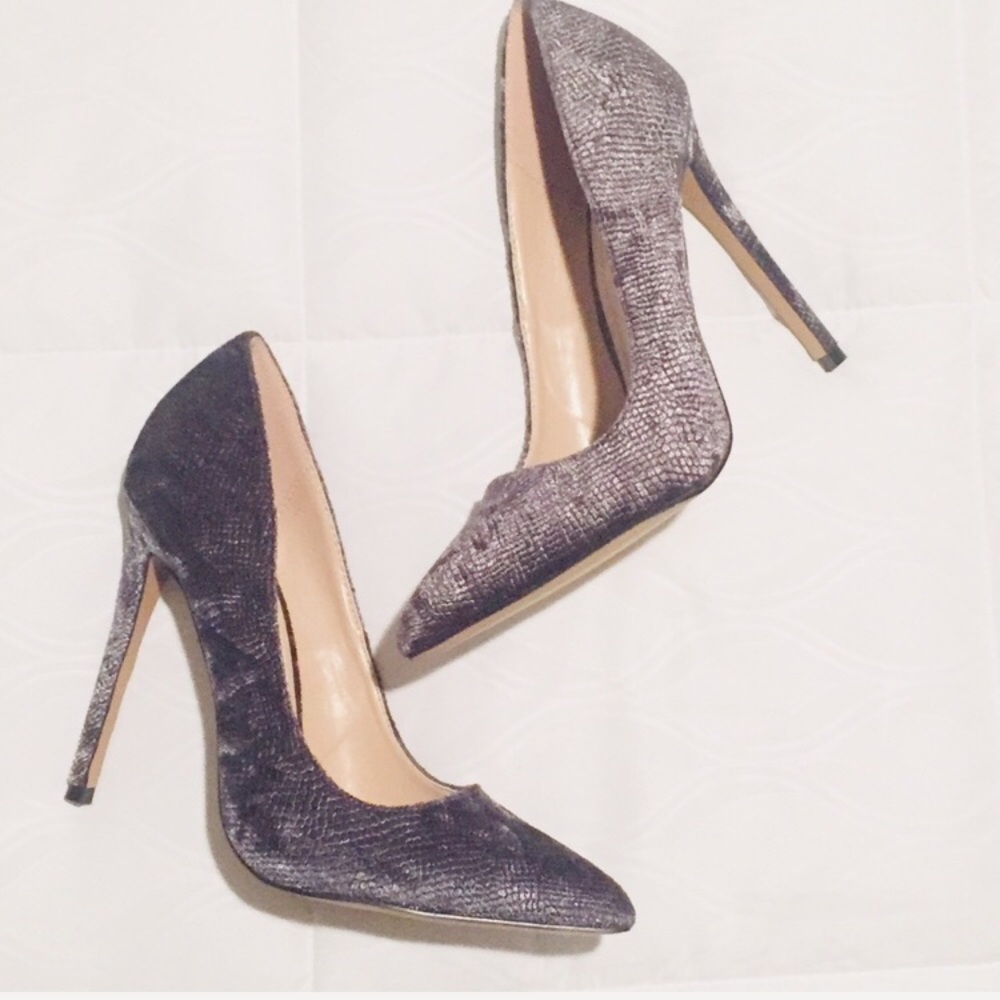 💥New Gray Shoe Republic LA Pointy Toe Heels